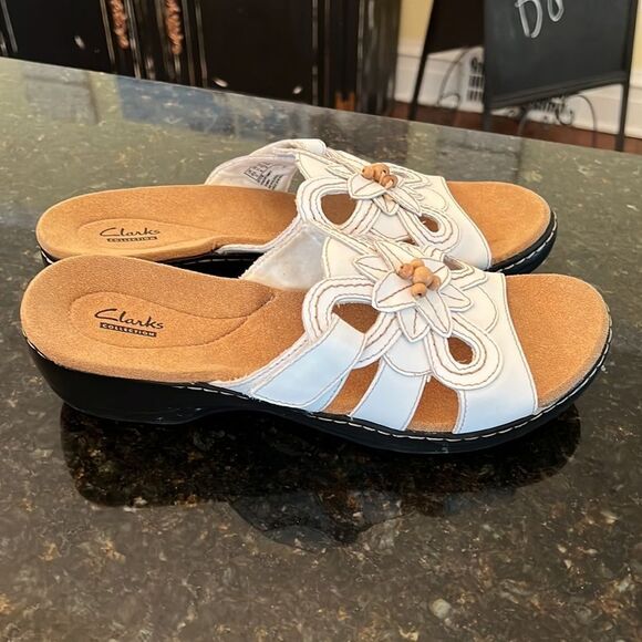 Clarks Collection Sz 11 Ln! White & Tan Leather Beaded Sandals - Picture 1 of 7